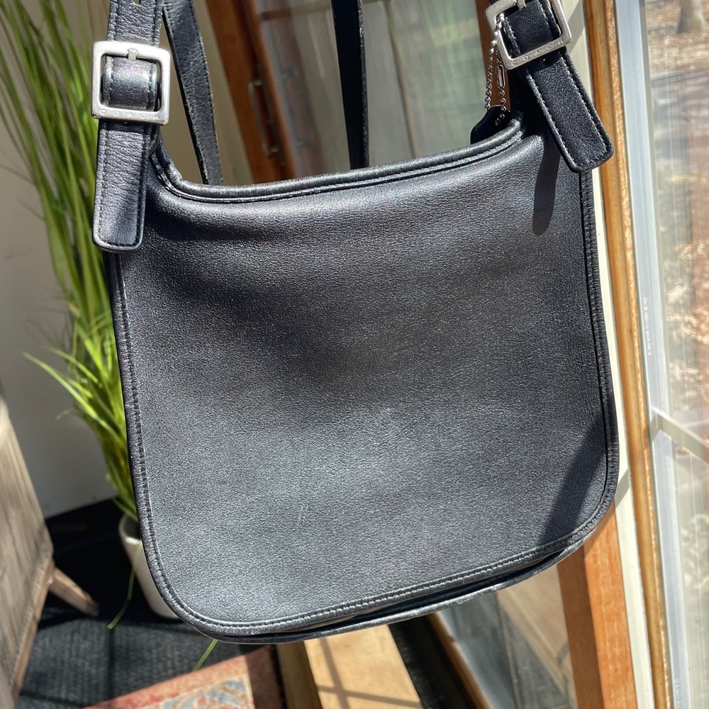 Vintage Coach Hippie Flap Black 9135